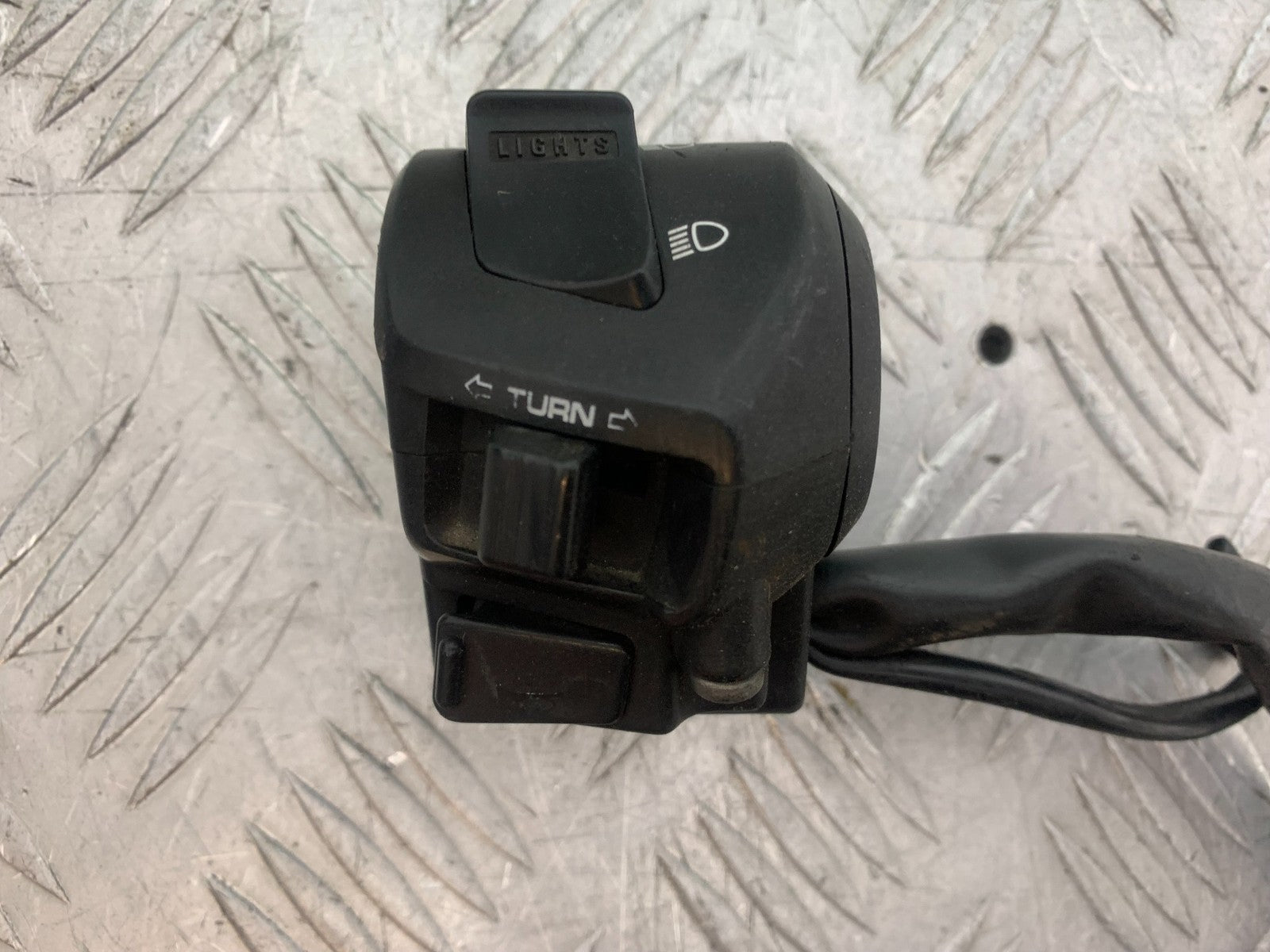 HONDA CBF600 CBF 600 LEFT SWITCH GEAR   YEAR 2004-07  (CMB1305)