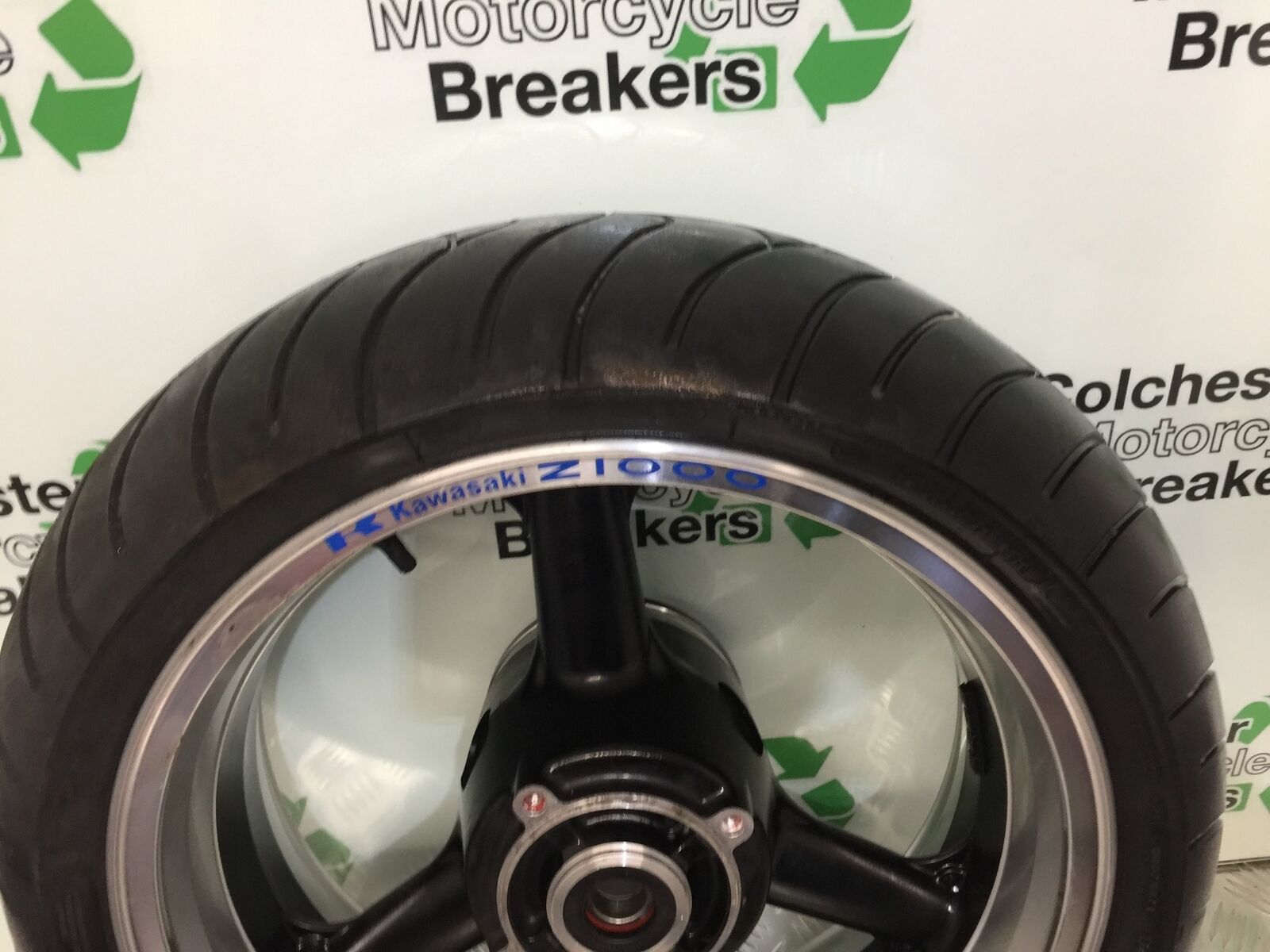 KAWASAKI Z1000 Z 1000 REAR WHEEL   YEAR 2007-2009  (STOCK 927)