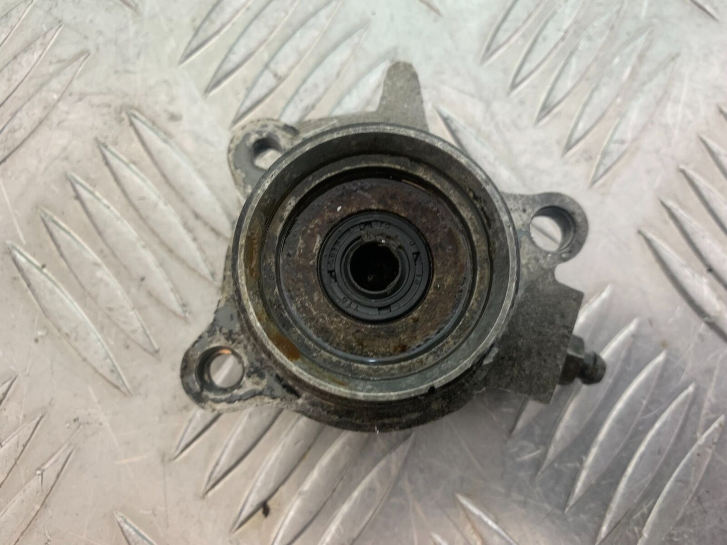 HONDA VFR400 VFR 400 NC21 CLUTCH SLAVE CYLINDER YEAR 1986-87 (CMB1043)