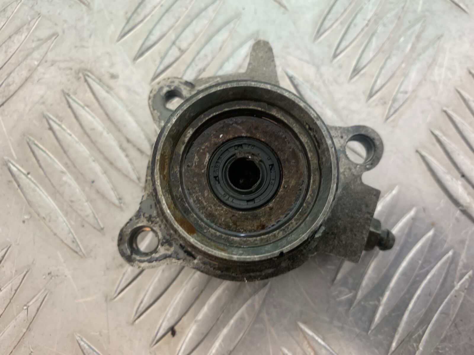 HONDA VFR400 VFR 400 NC21 CLUTCH SLAVE CYLINDER YEAR 1986-87 (CMB1043)