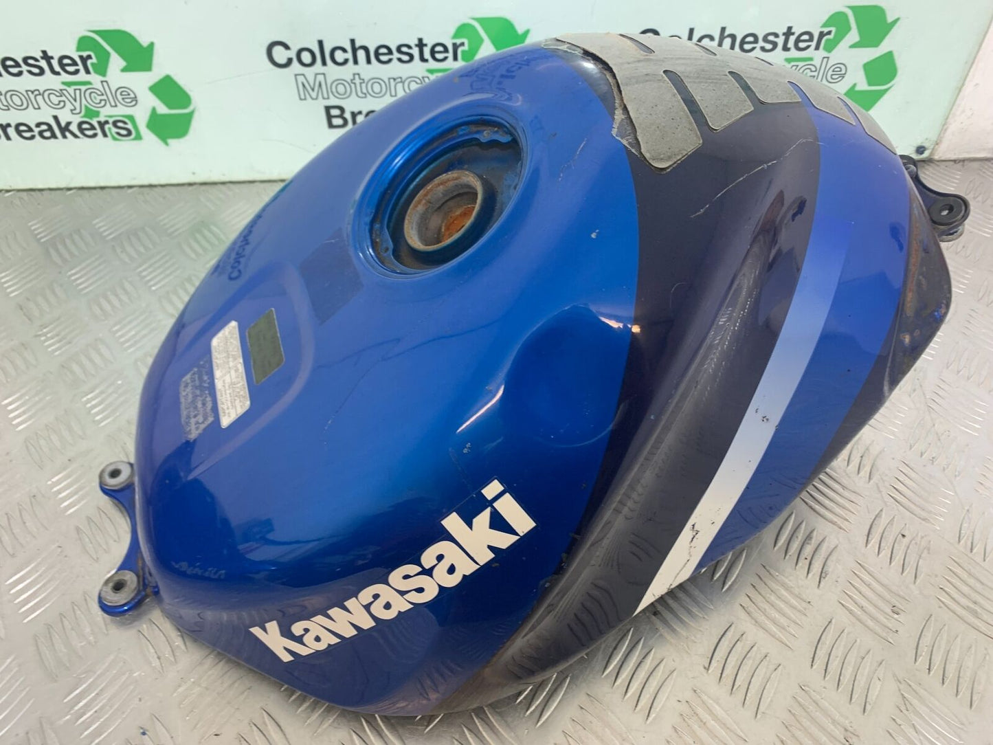 KAWASAKI ZX6R ZX6 J PETROL TANK  YEAR 2000 (CMB1129)