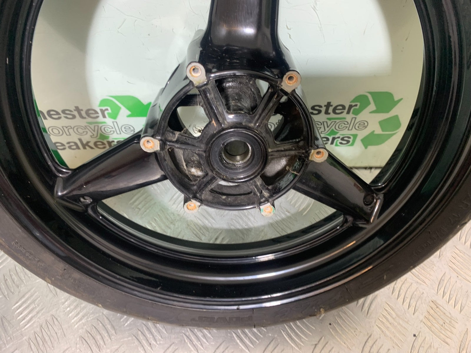 YAMAHA YZF R1 4XV FRONT WHEEL YEAR 1998-99 (CMB1291)