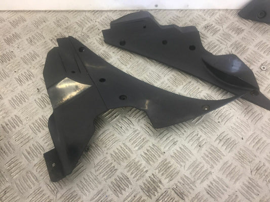 YAMAHA FJR1300 FJR 1300 LEFT AND RIGHT INNER INFILLS  YEAR 2002