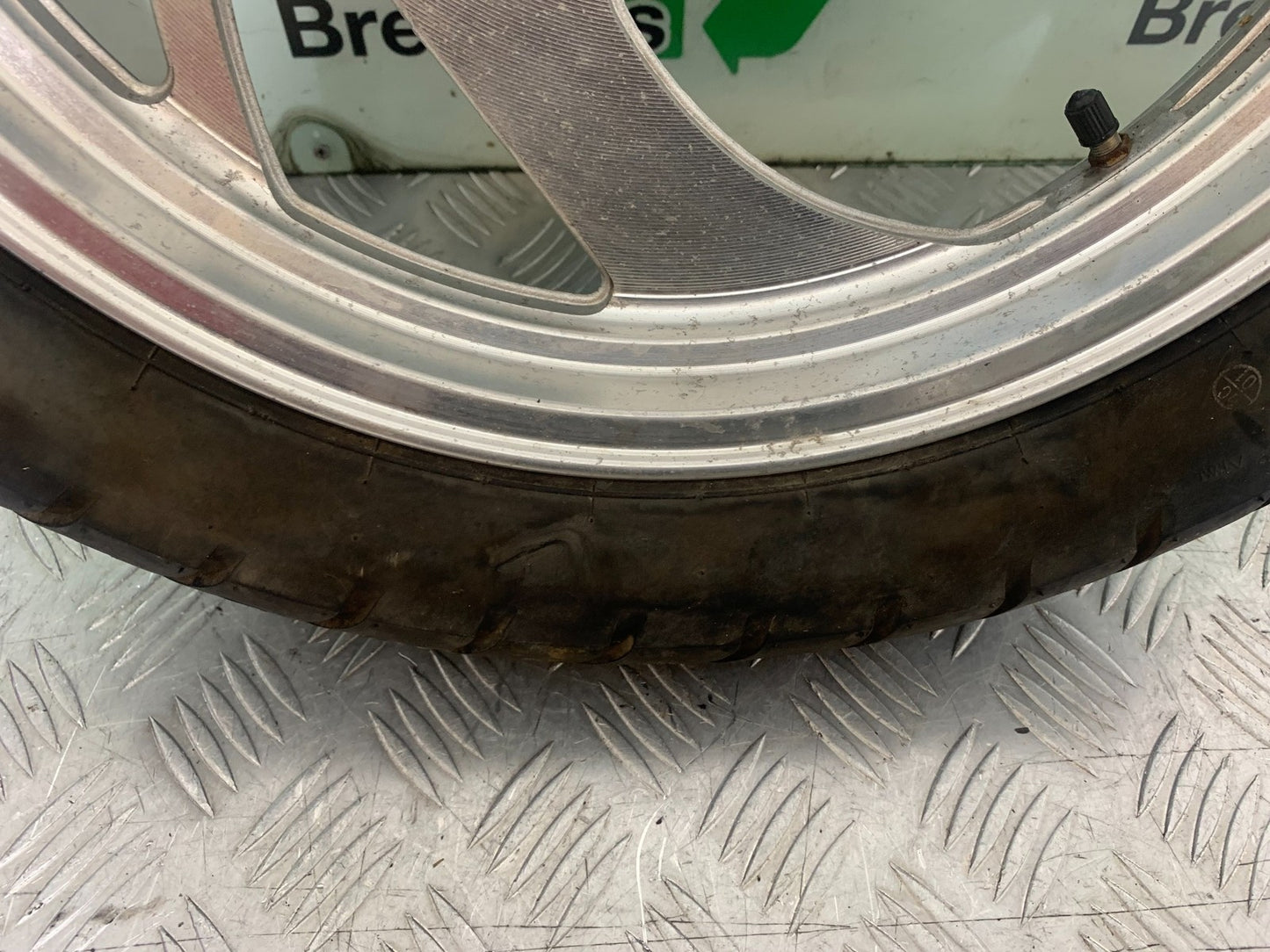 PIONEER NEVADA XF125 FRONT WHEEL YEAR 2009 (CMB1214)