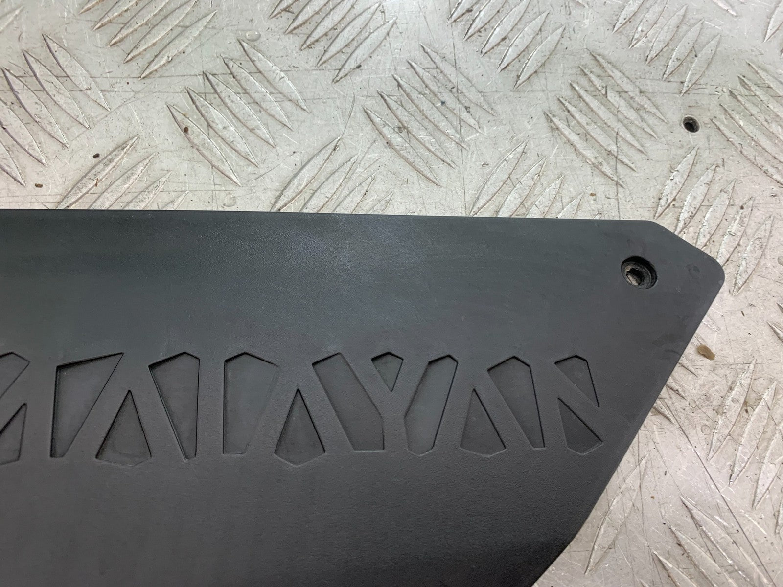 ROYAL ENFIELD HIMALAYAN 411 SIDE PANEL  YEAR 2018-2023 (CMB1279)
