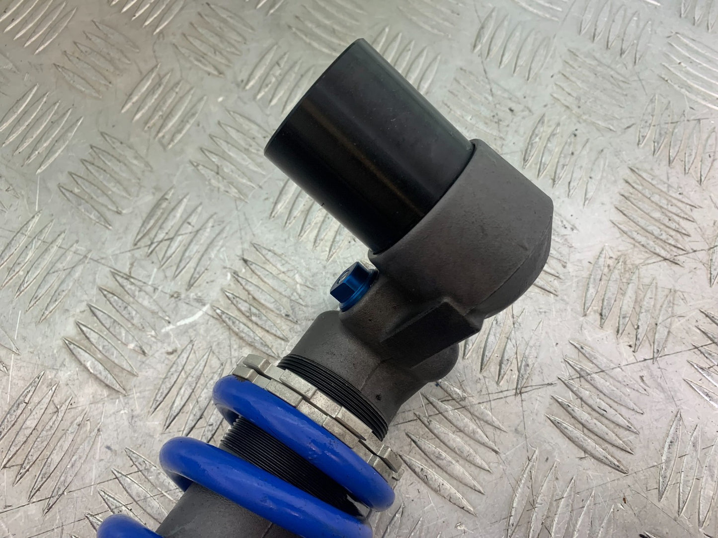 TRIUMPH 675 STREET TRIPLE R REAR SHOCK  YEAR 2013 - 2016 (CMB1221)