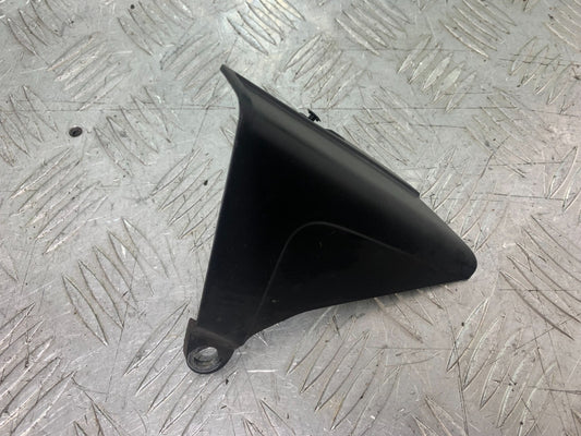 HONDA CBR1000 rr FIREBLADE CHAIN GUARD YEAR 2006 (CMB1220)