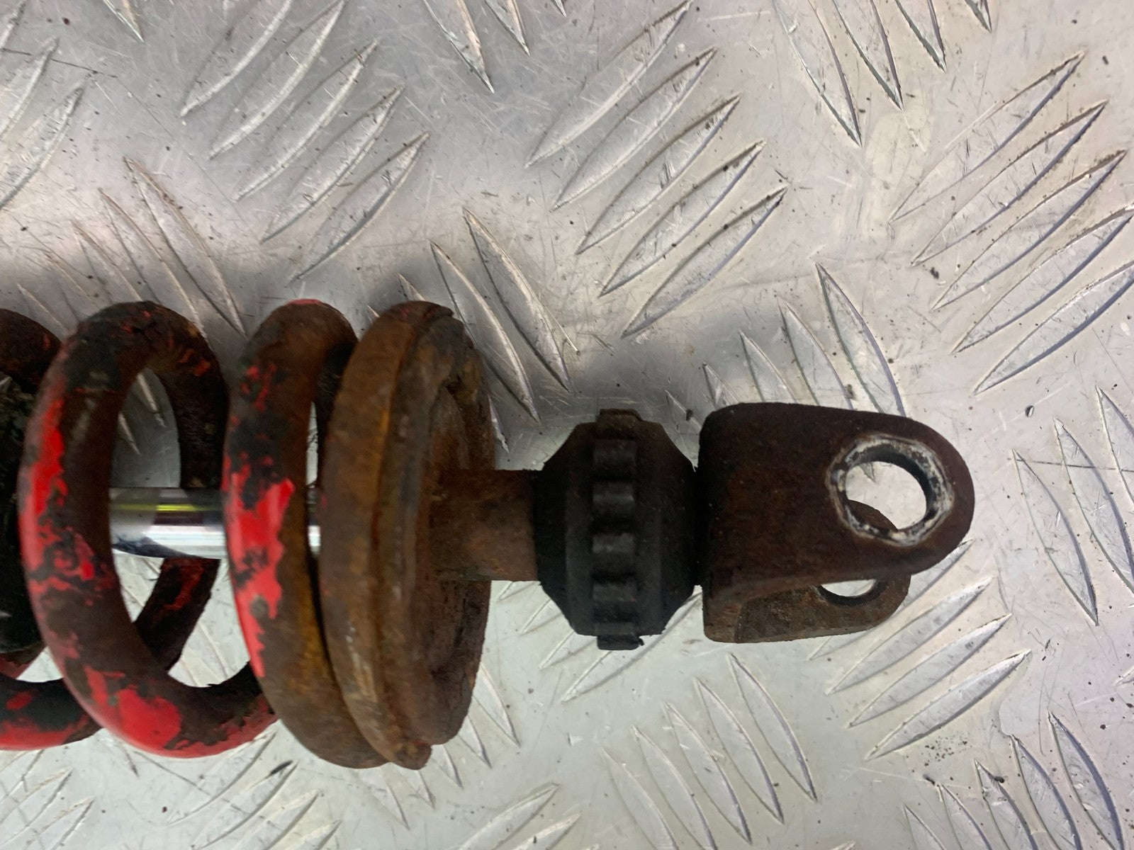 YAMAHA YZF1000 THUNDERACE REAR SHOCK   YEAR 1997-2000 (CMB1204)