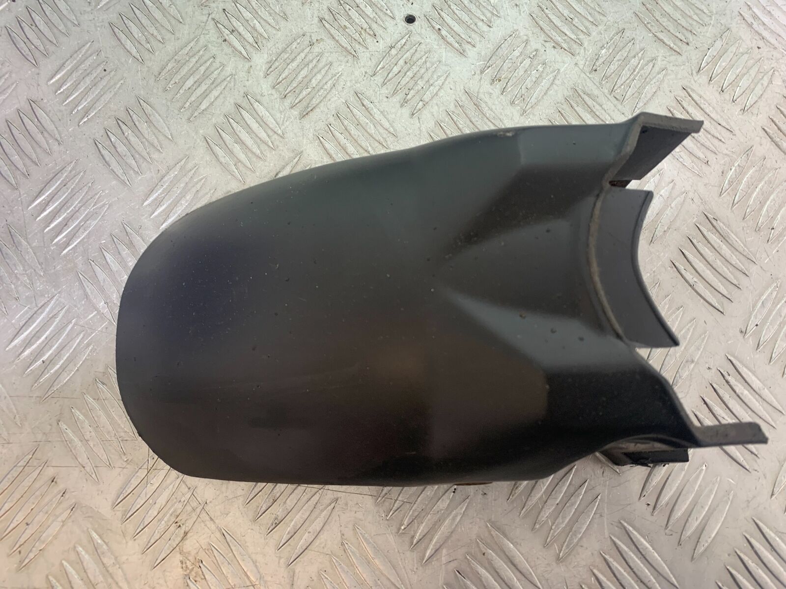 YAMAHA YZF600 YZF 600 THUNDERCAT FRONT MUDGUARD (REAR PART)  1996-2003 (CMB1134)