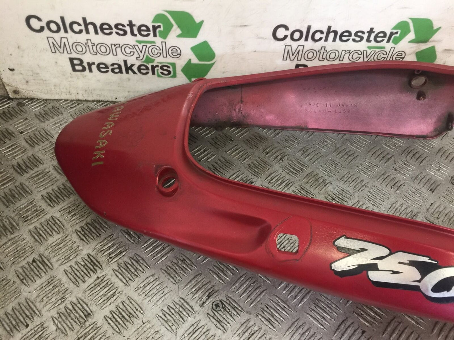 KAWASAKI Z750 ZR750 ZR-7S TAIL PIECE   YEAR 1999-05 (STOCK 707)