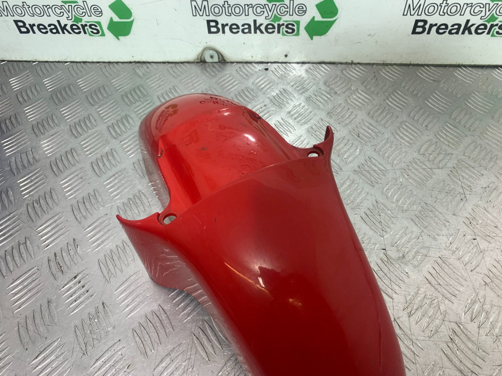 KAWASAKI GPZ600 GPZ 600 FRONT MUDGUARD  YEAR 1988-90  (CMB1258)