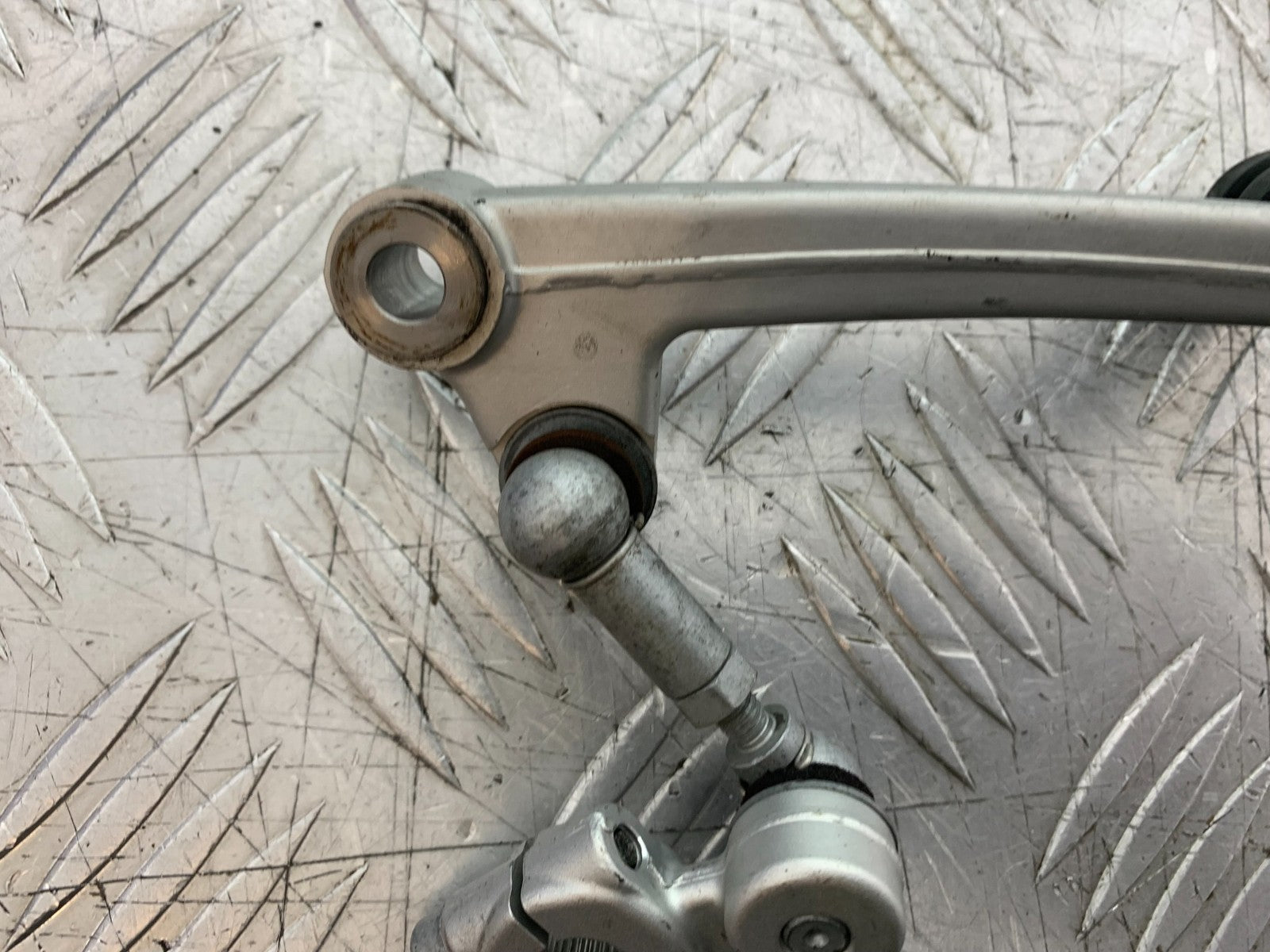 BMW F800 GT GEAR LEVER YEAR 2013-2017 (CMB1248)