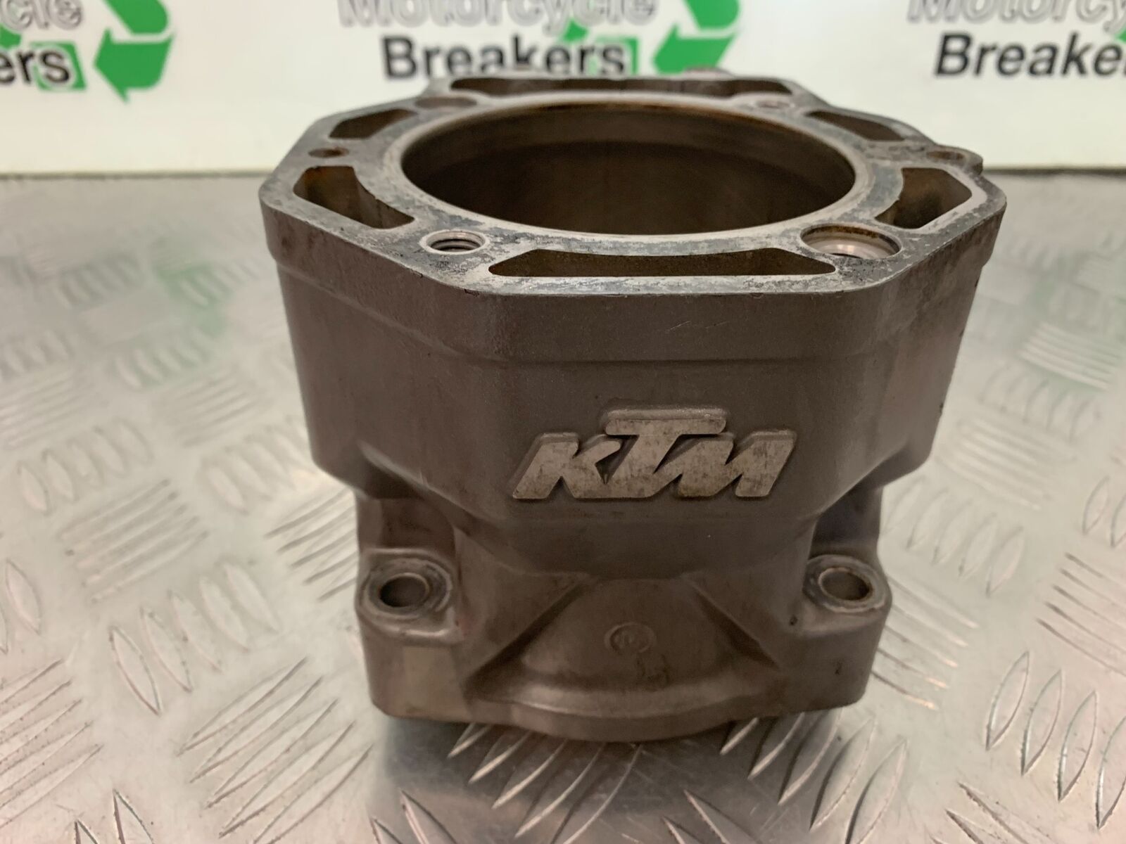 KTM 640 DUKE 2 BARREL AND PISTON YEAR 2000-2006 (STOCK 988)