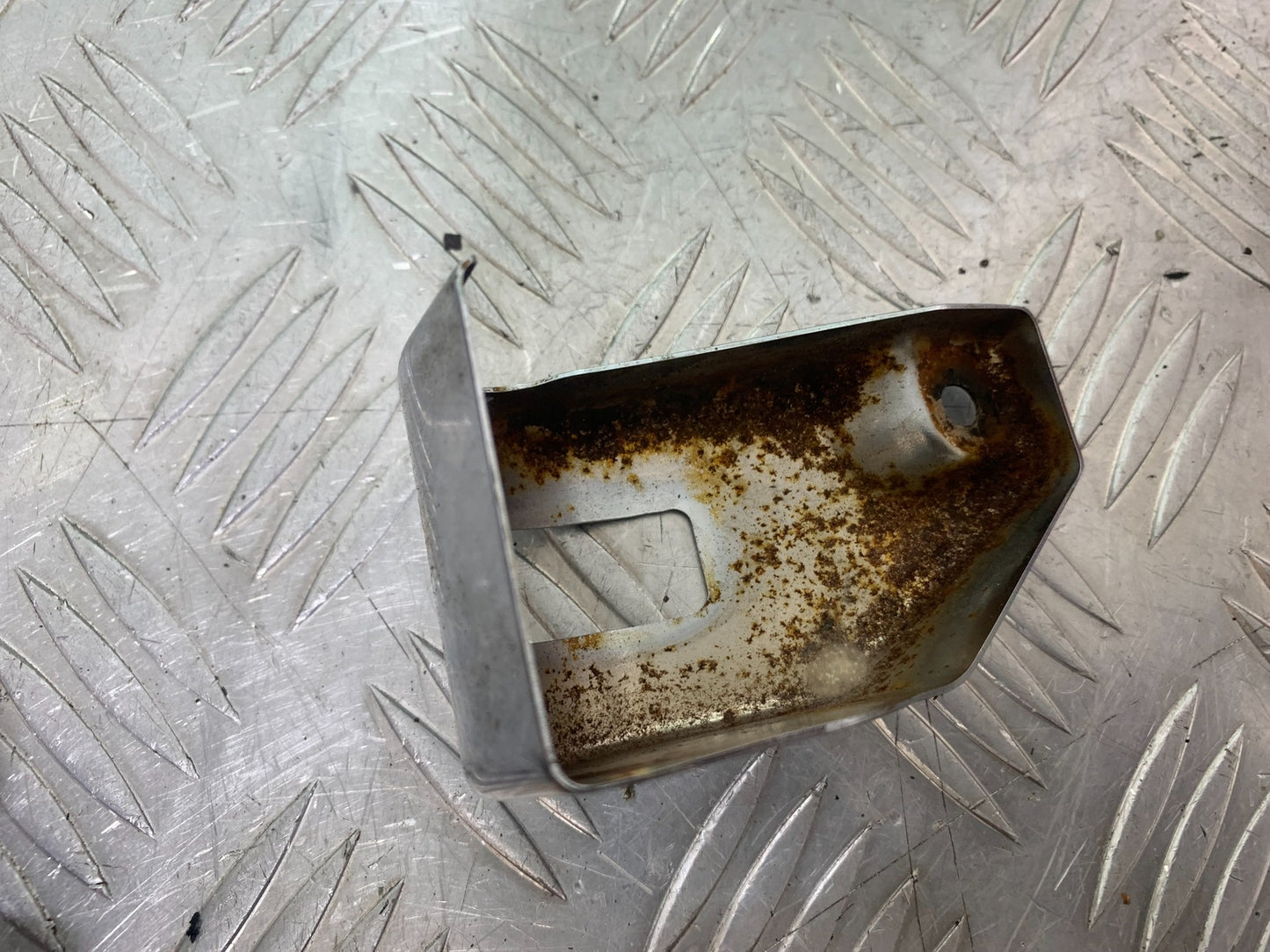 KAWASAKI VN1500 CLASSIC REAR MASTER CYLINDER COVER  YEAR 1999 -2006 (CMB1166)