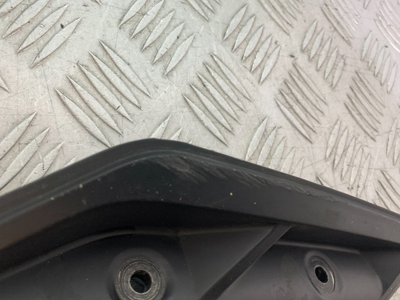 KTM DUKE 390 LEFT SEAT PANEL  YEAR 2017- 2023 (CMB1314)