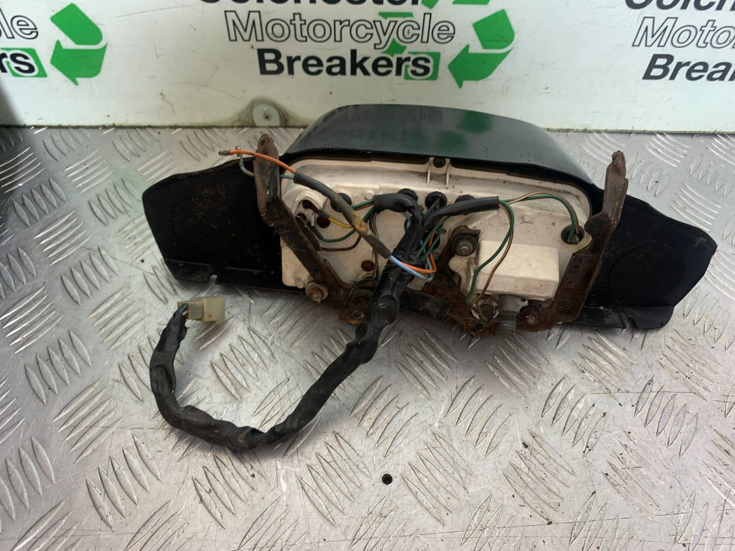 HONDA VF500 VF 500 CLOCKS SPEEDO DASH  YEAR 1985-1987