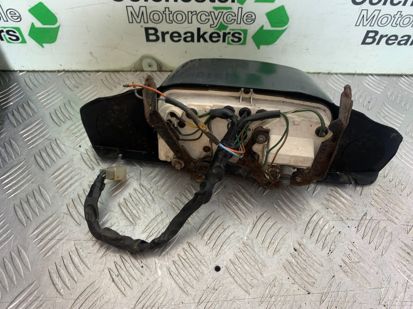 HONDA VF500 VF 500 CLOCKS SPEEDO DASH  YEAR 1985-1987