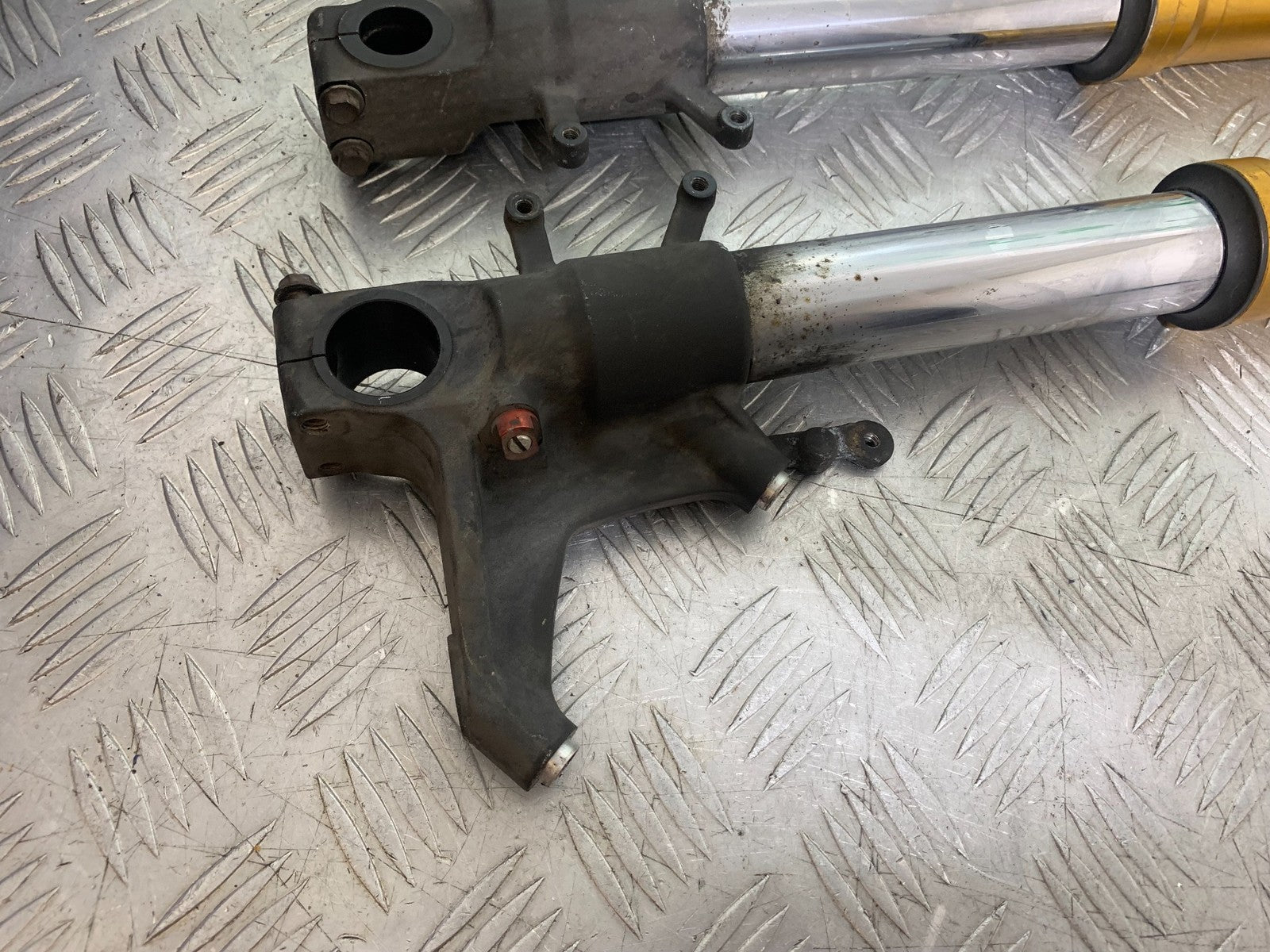 SUZUKI DL1000 V-STROM FORKS  YEAR 2014-2019 (CMB1325)