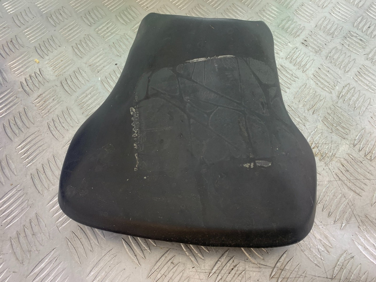 HONDA CBR600 CBR 600 RR FRONT SEAT   YEAR 2003-2004 CMB1173)