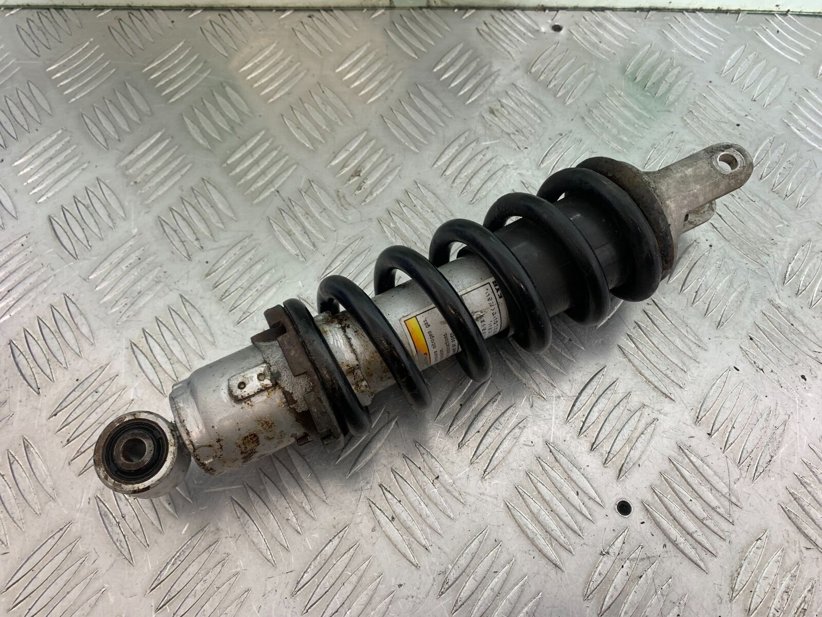 KAWASAKI Z750 Z 750 REAR SHOCK  YEAR 2004-2006  (CMB1104)