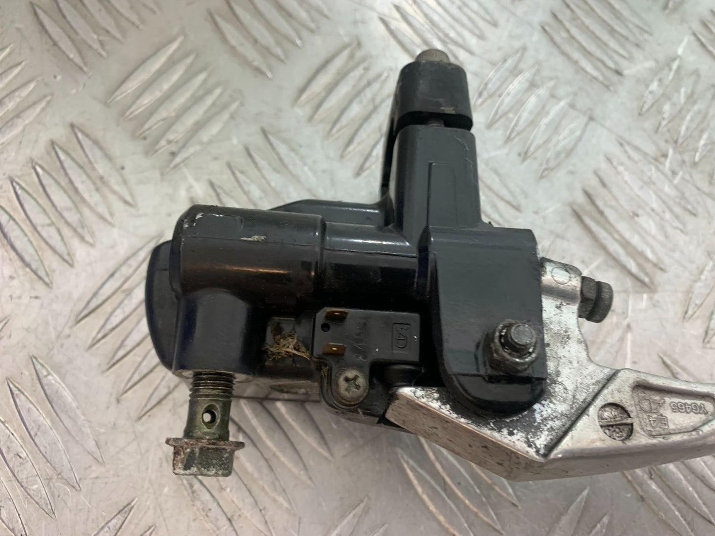 YAMAHA XVS 1300 MIDNIGHT STAR FRONT BRAKE MASTER CYLINDER YEAR 2007-16 (CMB1200)
