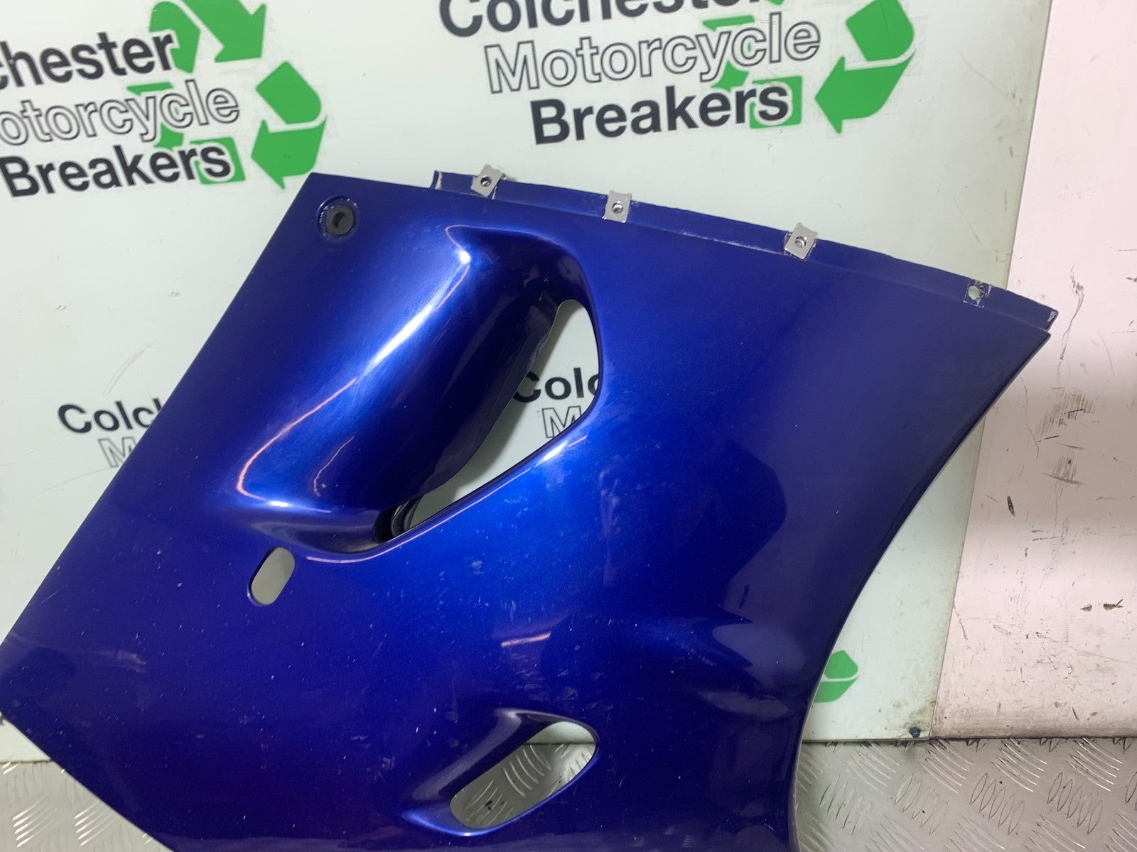 KAWASAKI ZZR1100 D RIGHT FAIRING PANEL YEAR 1993-2001 (CMB1289)