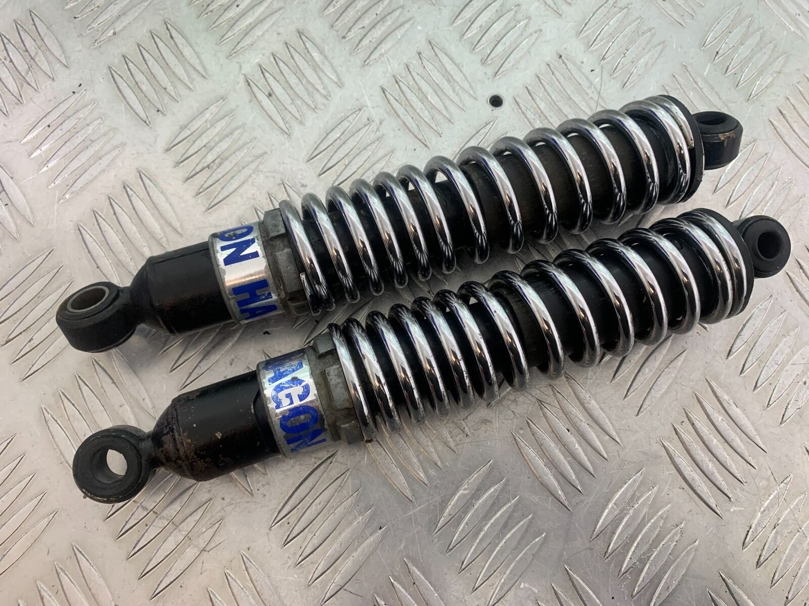 YAMAHA XV535 XV 535 VIRAGO HAGON SHOCKS YEAR 1994-02 (CMB1044)