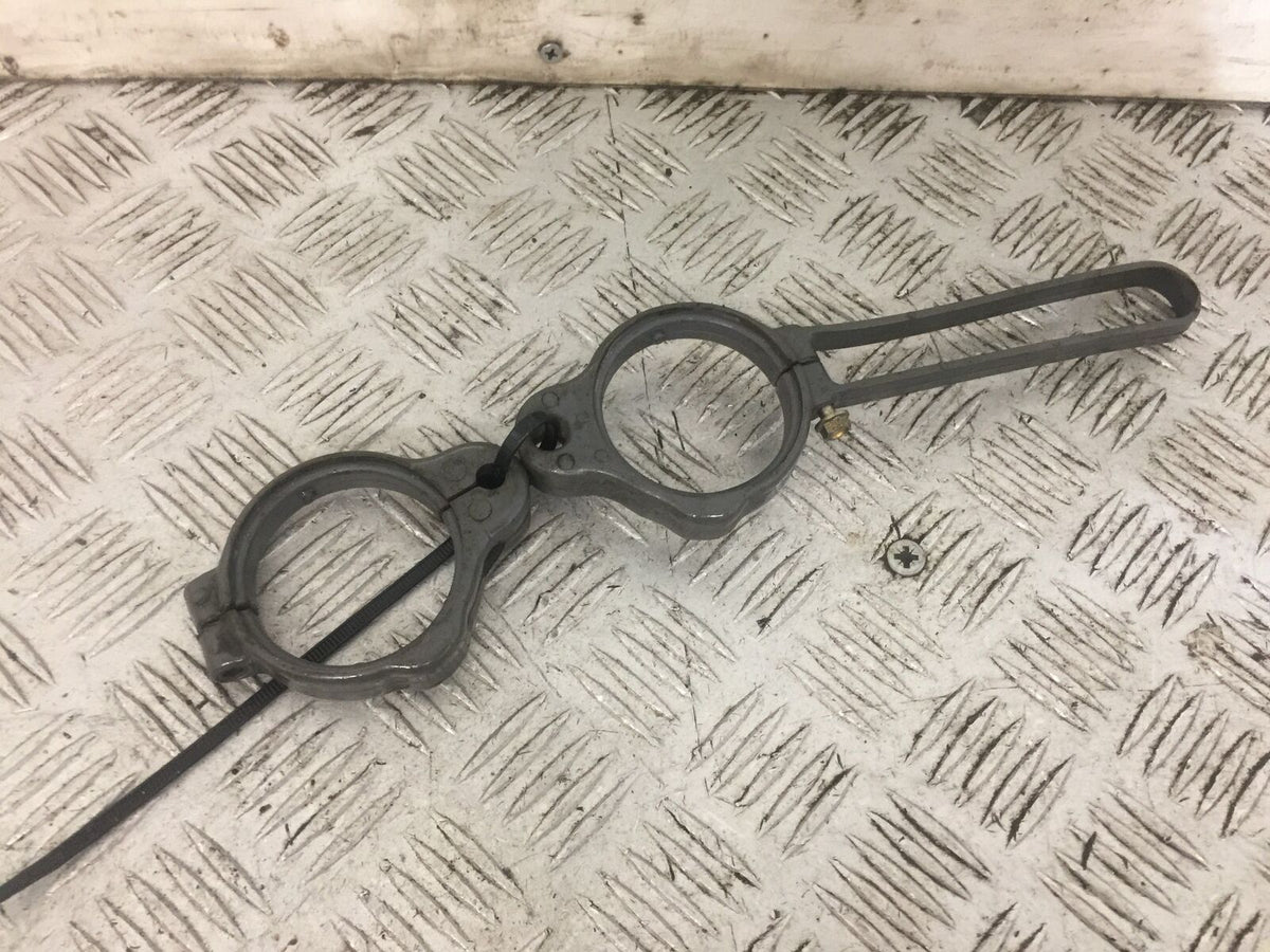 HUSQVARNA TE 610 E FORK BRACKETS   YEAR 2001 (STOCK 803)