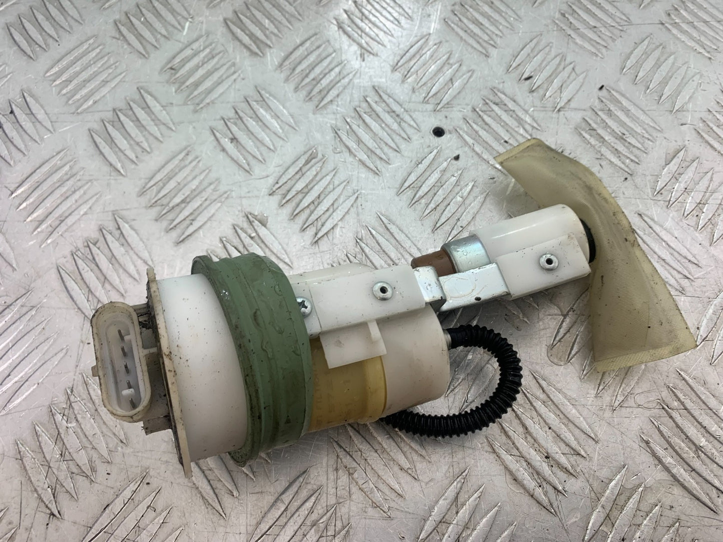 PIAGGIO VESPA GTS 125 PETROL PUMP YEAR 2009-14  (CMB1261)