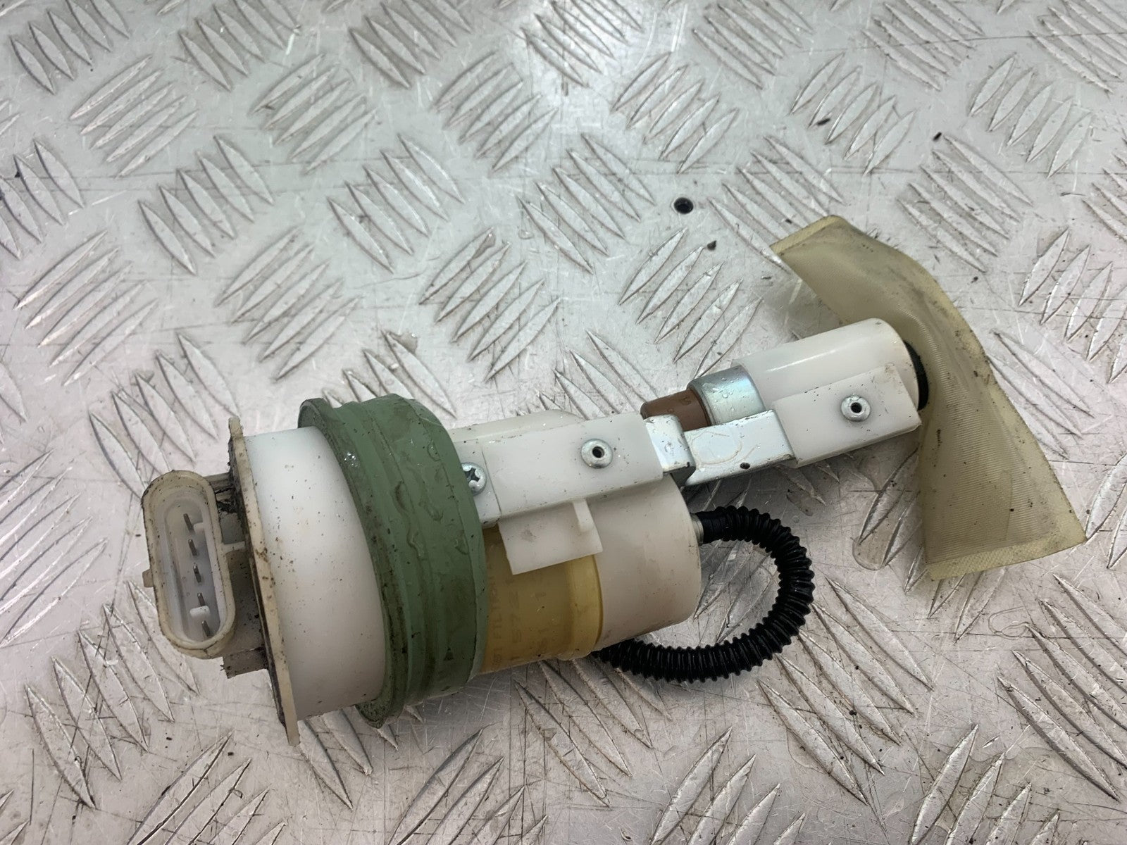 PIAGGIO VESPA GTS 125 PETROL PUMP YEAR 2009-14  (CMB1261)