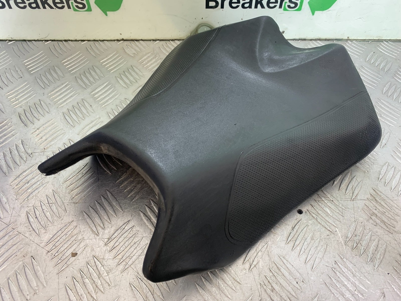 APRILIA TUONO 1000 V4 FRONT SEAT   YEAR 2013-2014  (CMB1239)