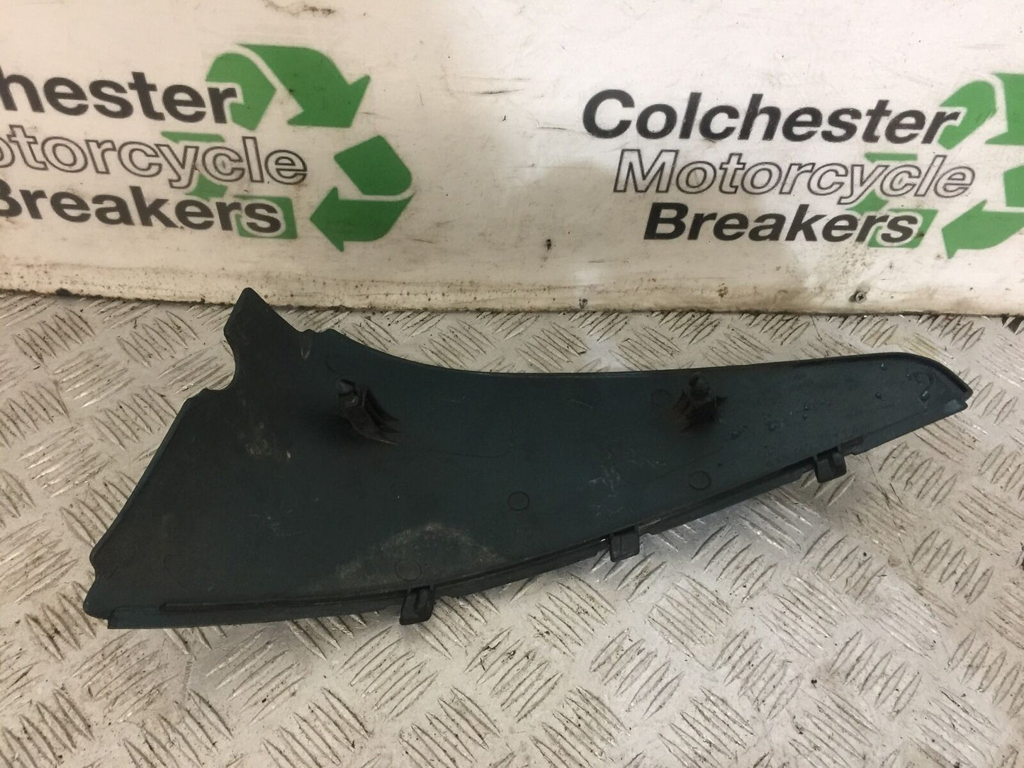 HONDA VT600 VT 600 SHADOW SEAT PANEL  YEAR 1992-1997 (STOCK 833)
