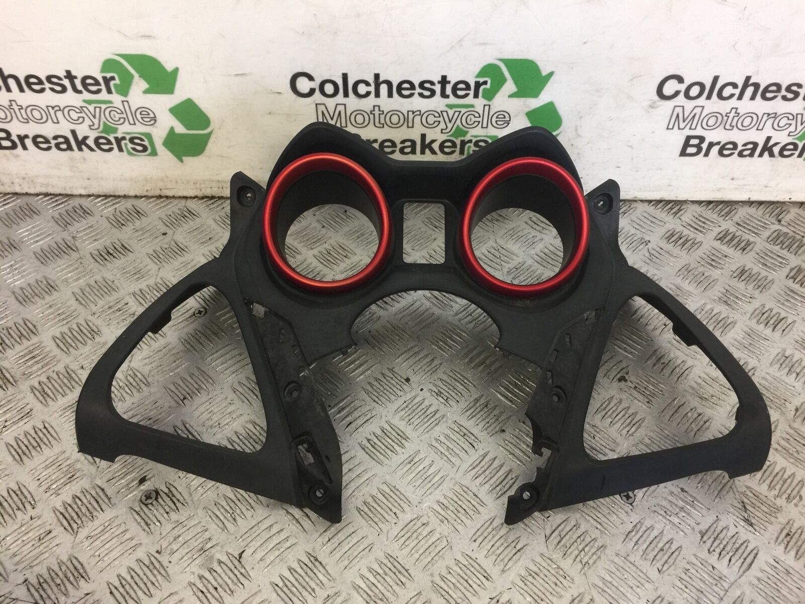 YAMAHA XMAX 125 XMAX-125 CLOCKS SURROUND  YEAR 2012 (STOCK 689)