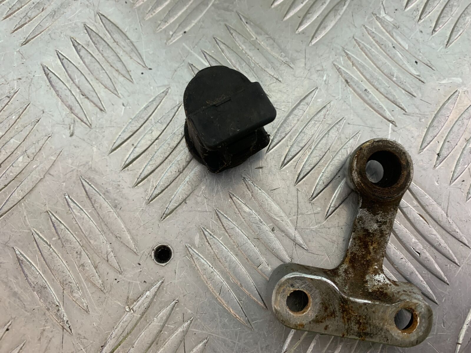 SUZUKI VS1400 VS 1400 INTRUDER REAR MASTER CYLINDER  YEAR 1988 (CMB1077)