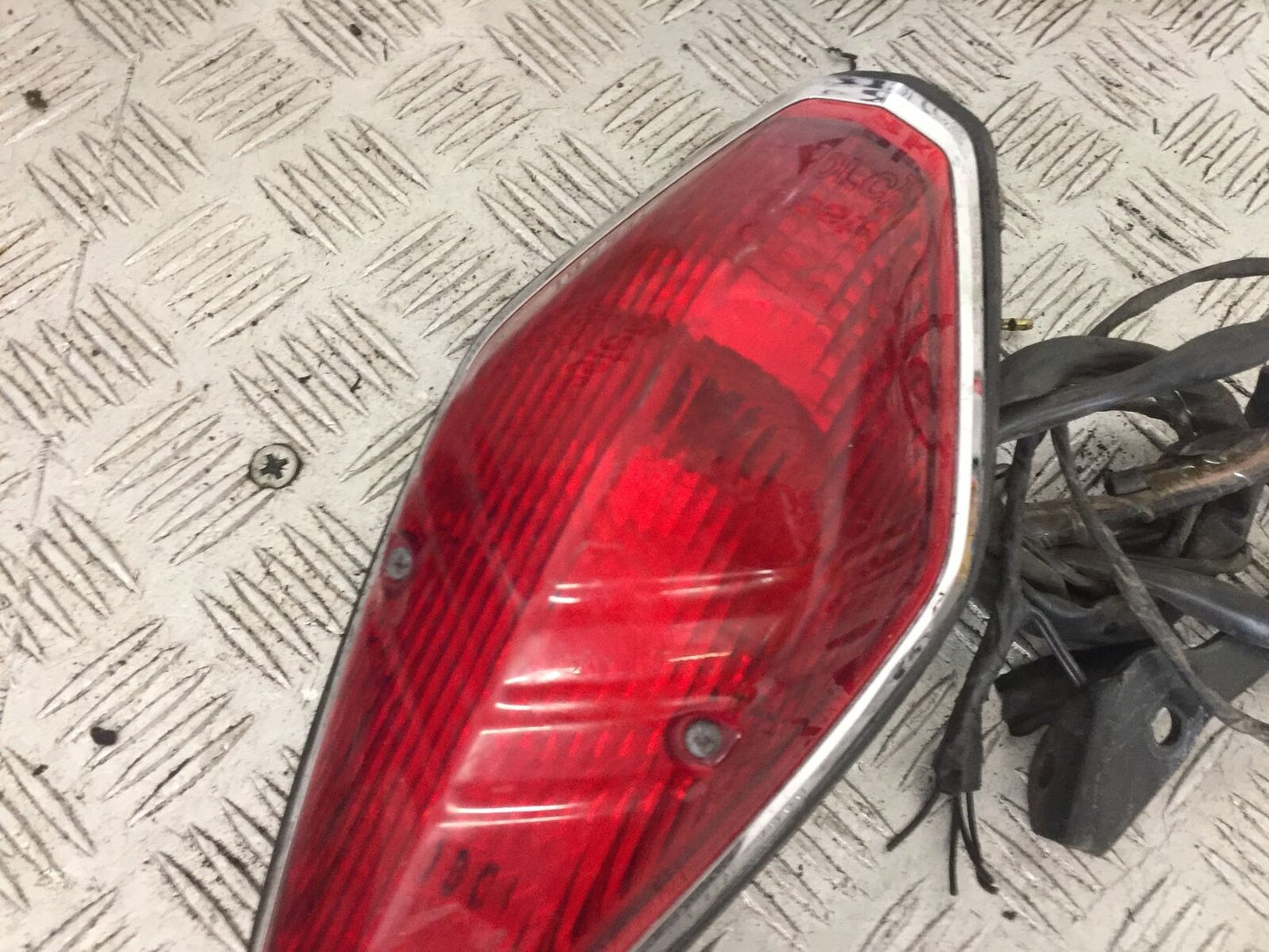 HONDA VTX1300 S REAR LIGHT YEAR 2004-09 (STOCK 749)