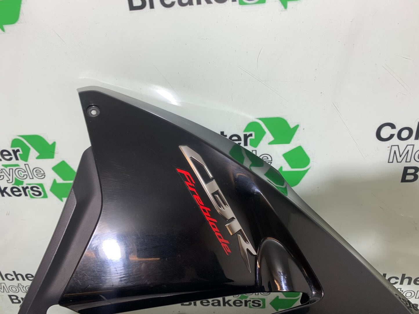 HONDA CBR1000 rr FIREBLADE RIGHT FAIRING PANEL  2012-2016 (CMB1280)