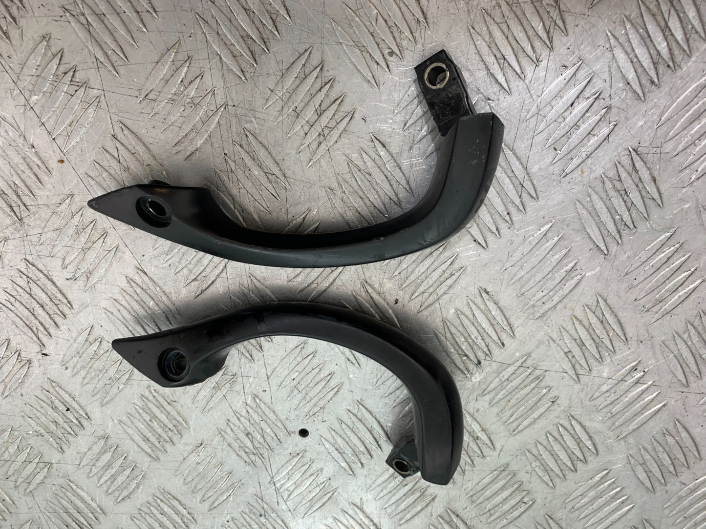 KAWASAKI ZX9R ZX9 R GRAB RAILS  YEAR 1998-1999 (CMB1329)