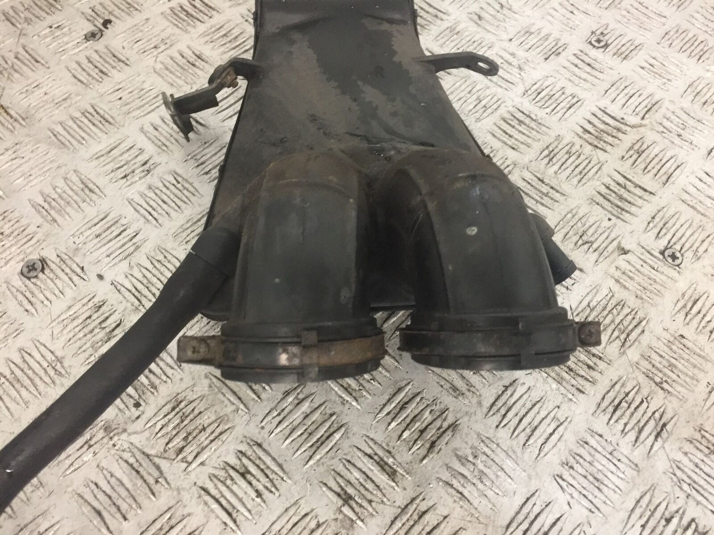 HONDA CBR600 CBR 600 AIR DUCT  YEAR 1996 (STOCK 798)