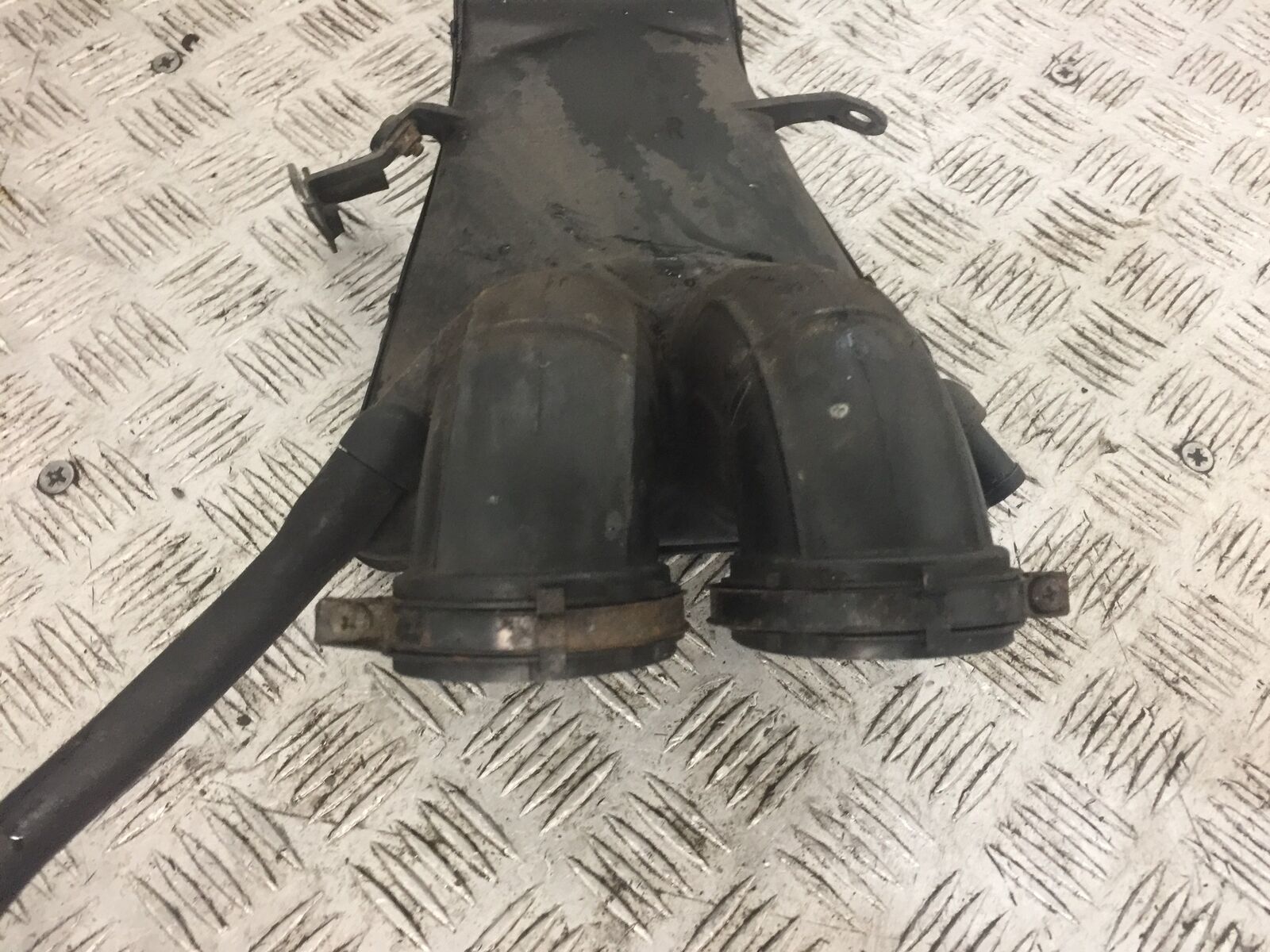 HONDA CBR600 CBR 600 AIR DUCT  YEAR 1996 (STOCK 798)