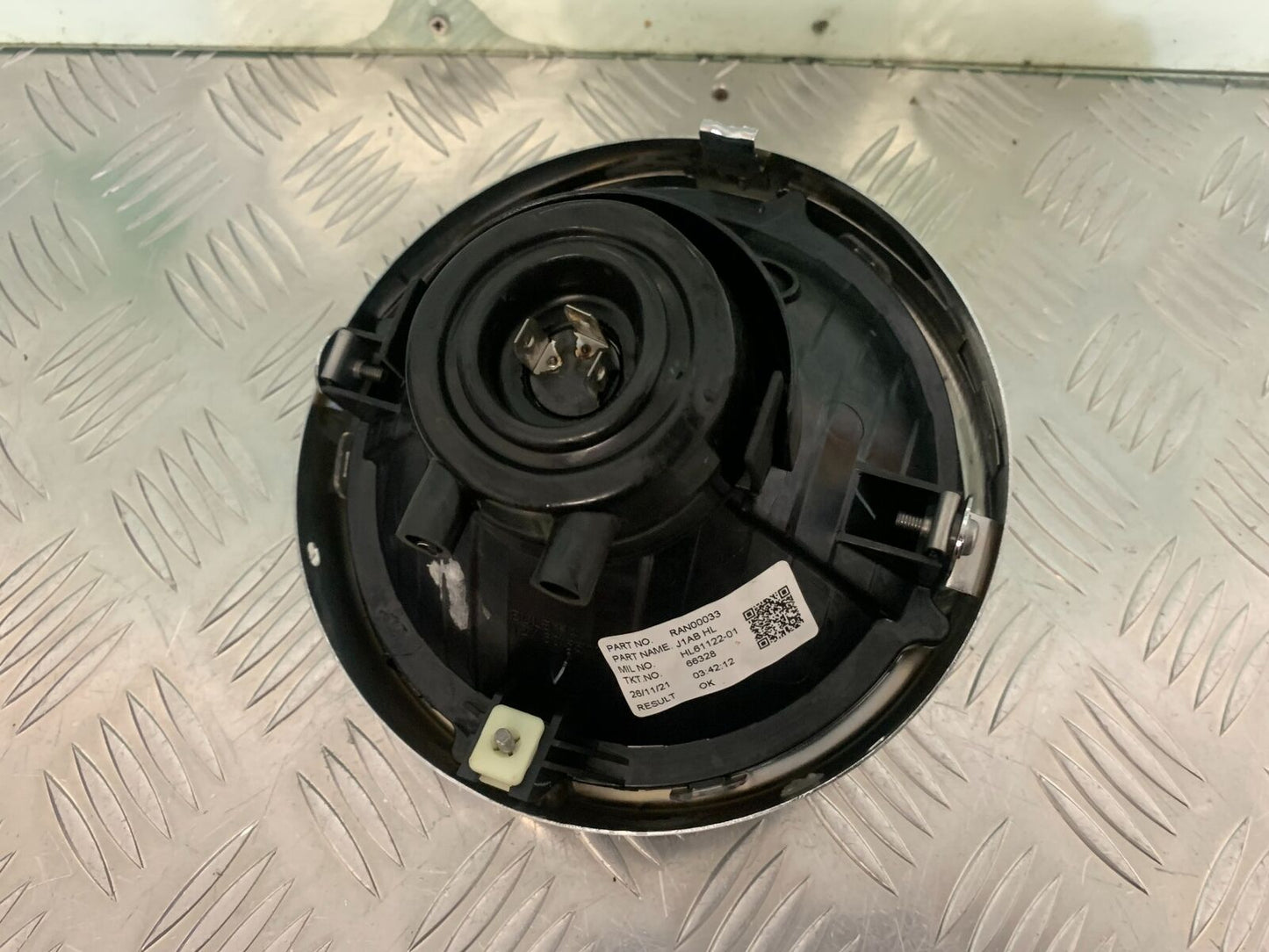 ROYAL ENFIELD 350 CLASSIC HEADLIGHT YEAR 2022 (STOCK 967)