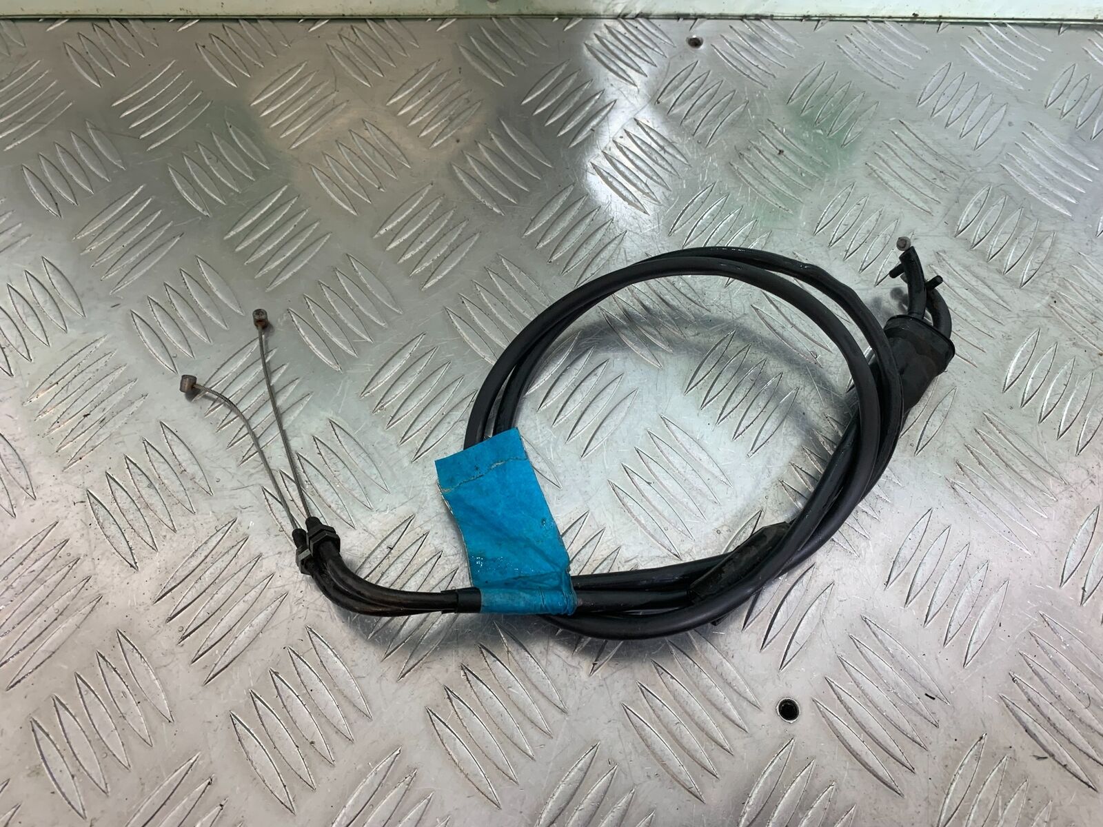 TRIUMPH 675 STREET TRIPLE THROTTLE CABLES  YEAR 2008 (STOCK 984)