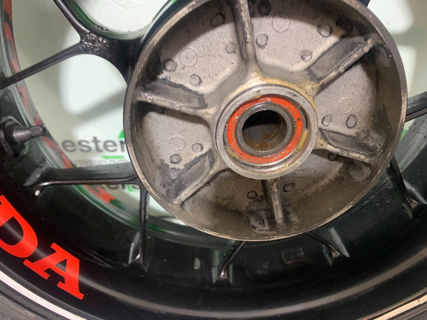 HONDA CBR1000 rr FIREBLADE REAR WHEEL YEAR 2012-2016 (CMB1198)