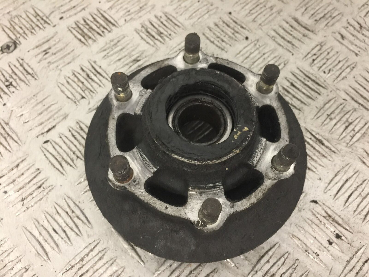 KAWASAKI ZX9R ZX9 E1 SPROCKET CARRIER  YEAR 2000 (STOCK 795)
