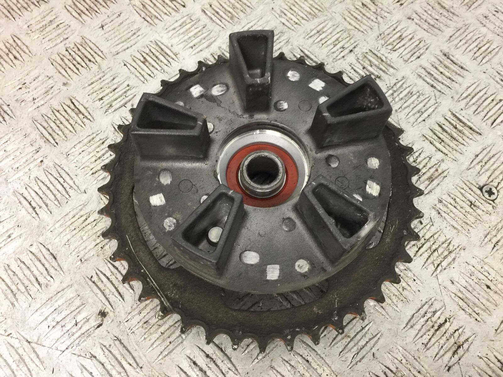 HONDA CRF1000 CRF 1000 AFRICA TWIN SPROCKET CARRIER    2019 (STOCK 759)