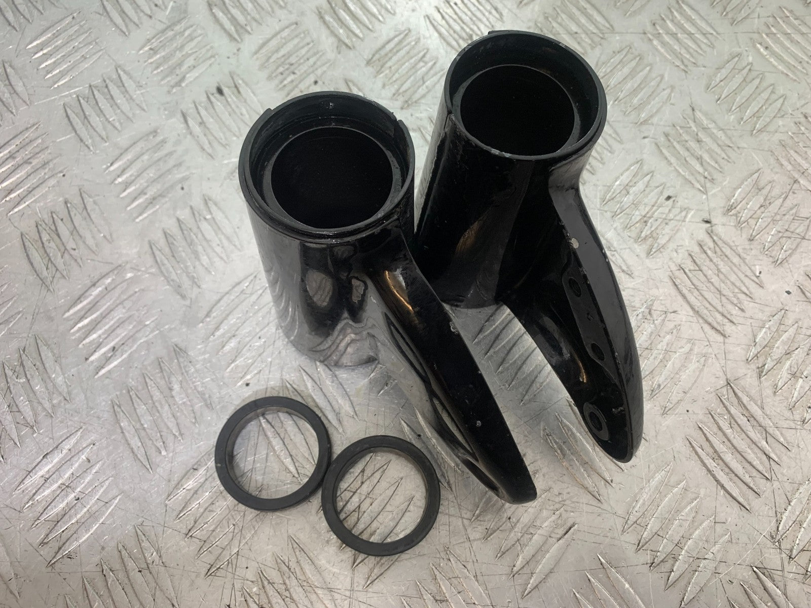 BSA 650 GOLD STAR HEADLIGHT BRACKETS  YEAR 2022-2025 (CMB1262)