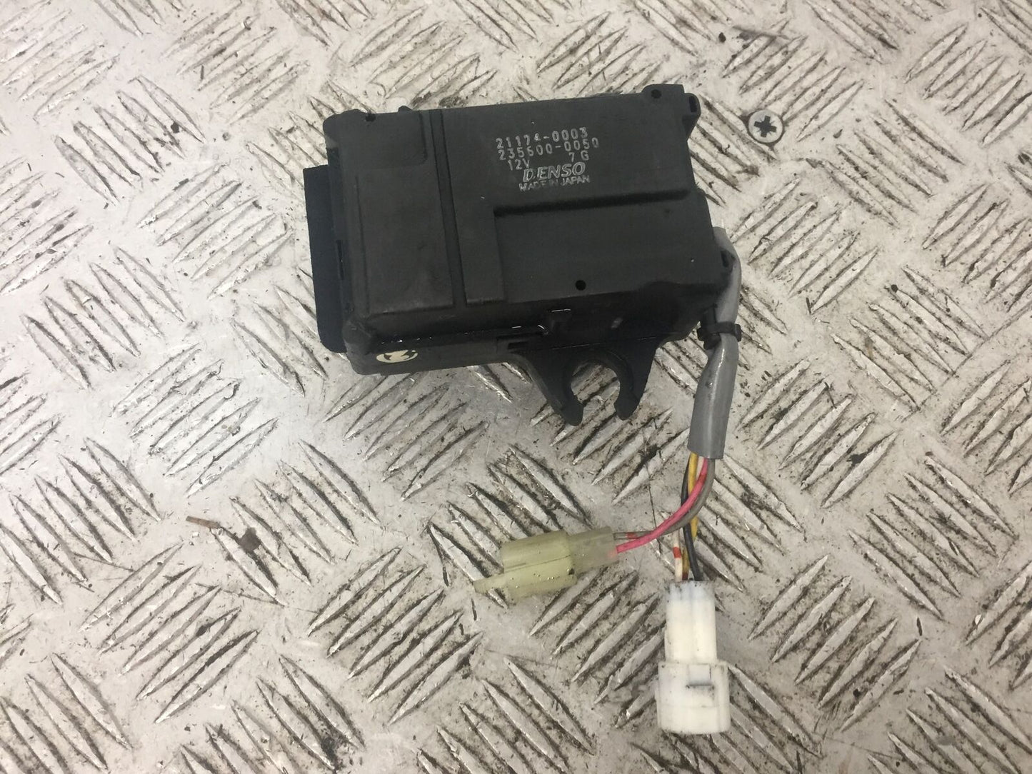 KAWASAKI ZX6R ZX6 R C1H SERVO MOTOR YEAR 2005 2006 (STOCK 774)