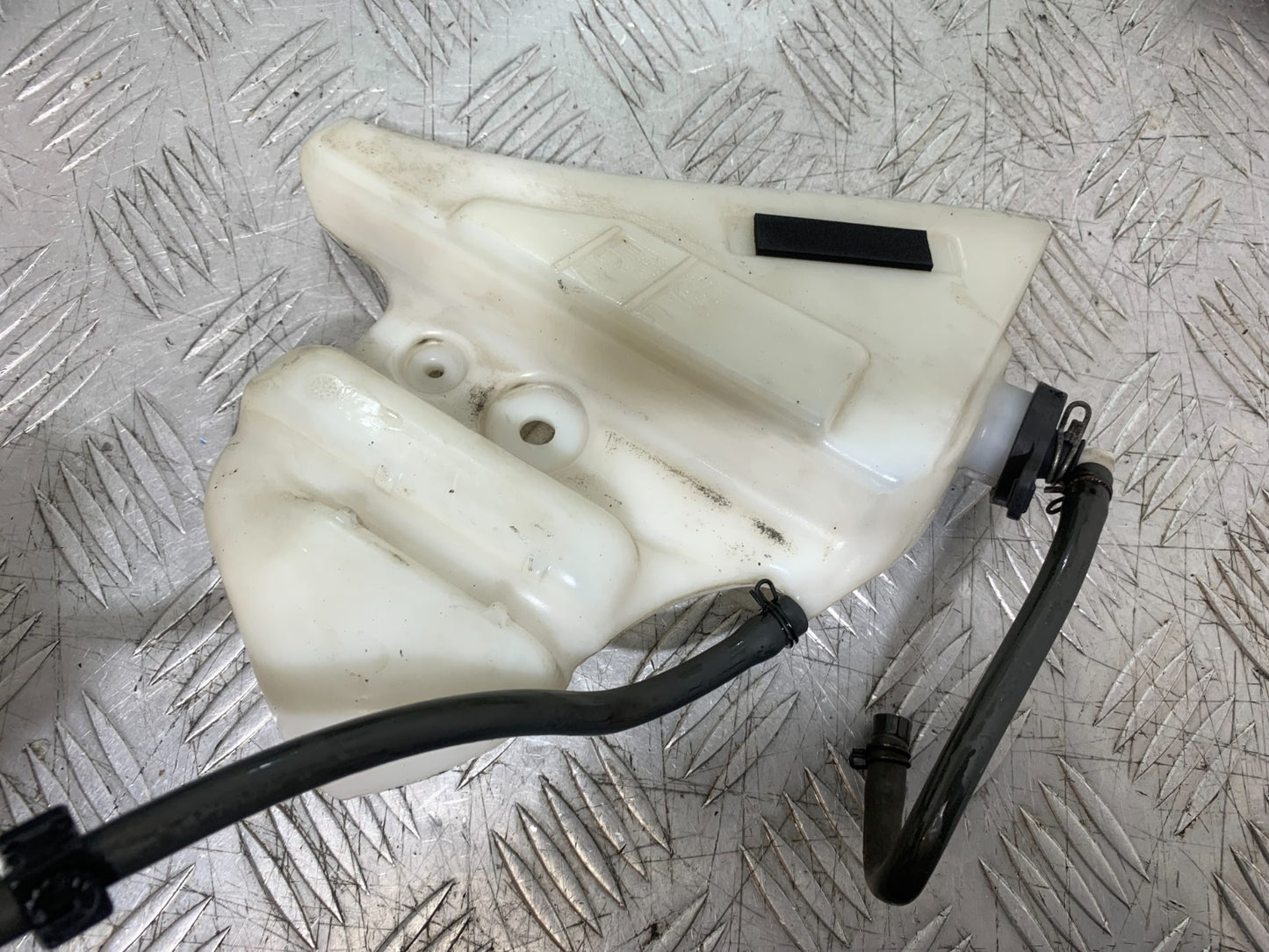 APRILIA TUONO 1000 V4R COOLANT BOTTLE   YEAR 2011-13  (CMB1331)