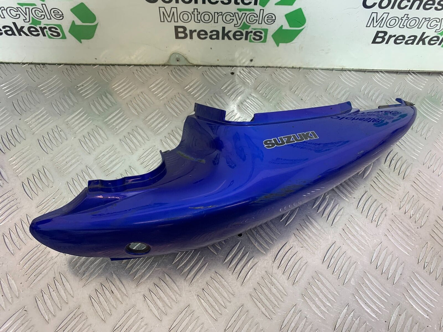 SUZUKI SV650 SV 650 mk1 LEFT SEAT PANEL   YEAR 1999-2002 (CMB1036)