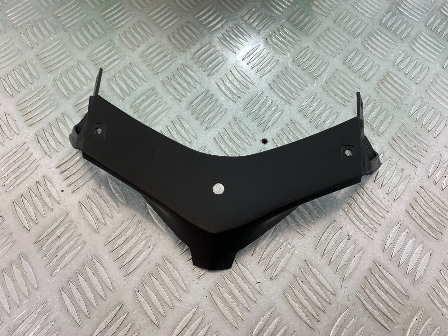 HONDA CBR500R CBR 500 R LOWER TOP FAIRING INFILL PANEL YEAR 2012-16 (CMB1048)
