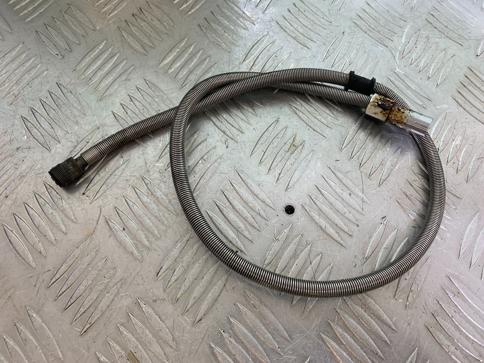 SUZUKI VS1400 VS 1400 INTRUDER SPEEDO CABLE YEAR 1988 (CMB1077)